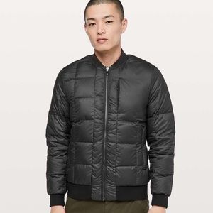 Lululemon “About Face Bomber”